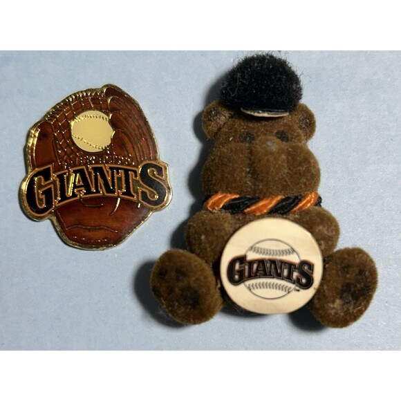 Vintage San Francisco Giants pins, Glove and Free  SF Giants Teddy Bear  Pin - Picture 1 of 2